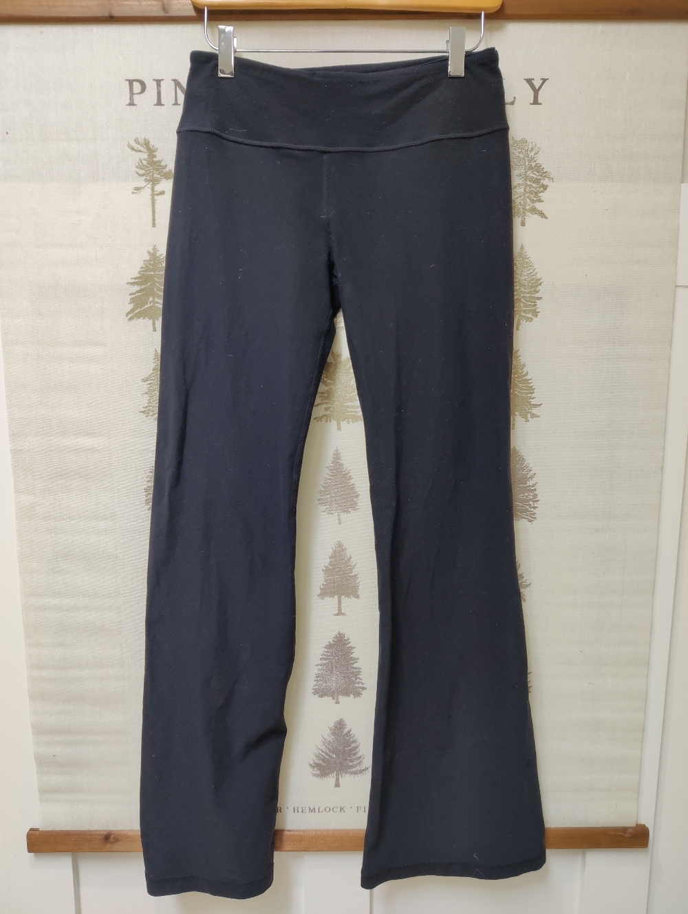 Lululemon Black Groove Flare Yoga Pants Low Rise Size 6